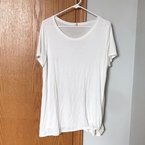 White dressy & flowy maternity top